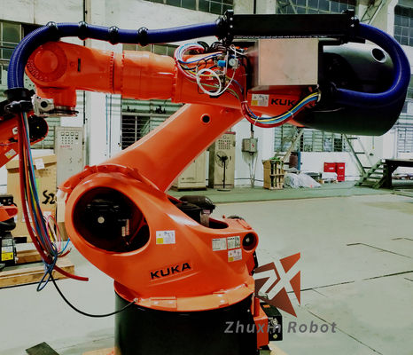 Konstruktion und Installation von Roboterrohrleitungen für Kuka, ABB
